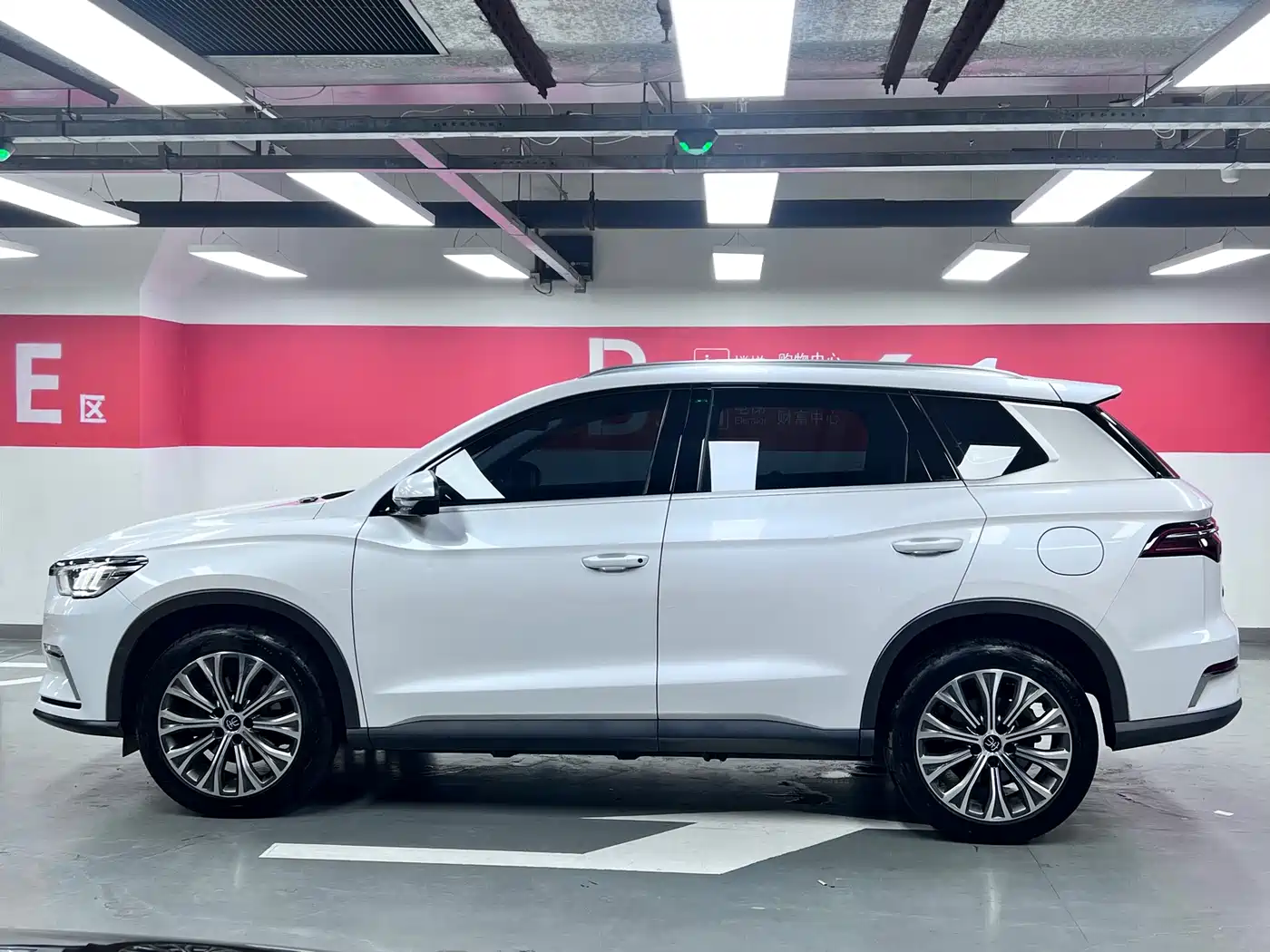 BYD Song Pro New Energy 2019 EV High Power Long Range Flagship фото 9