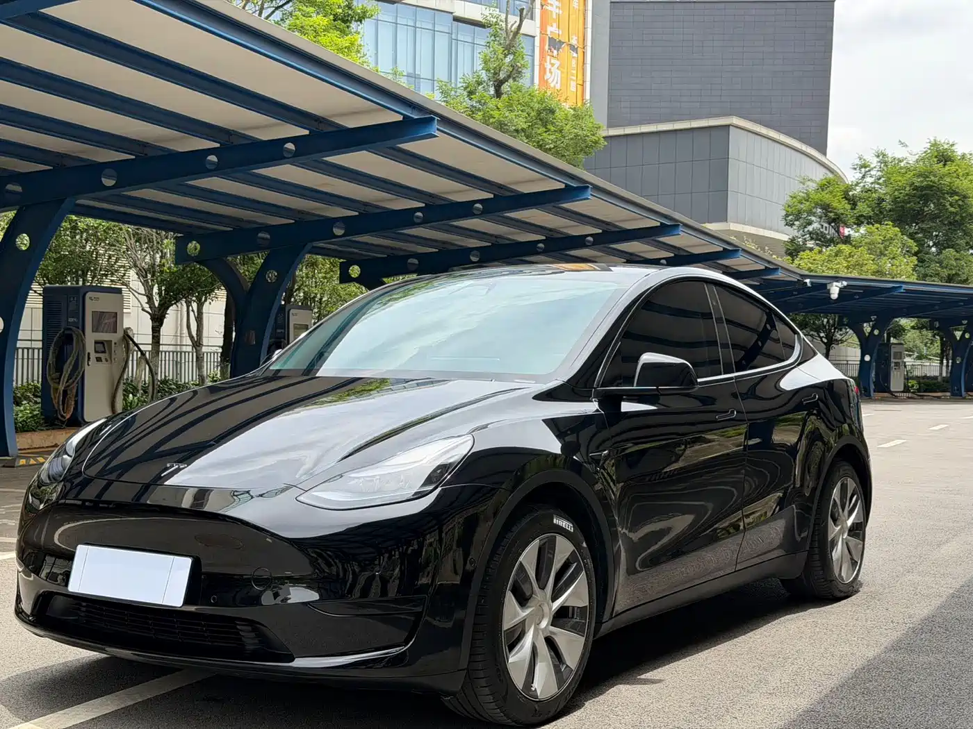 Tesla Model Y 2022