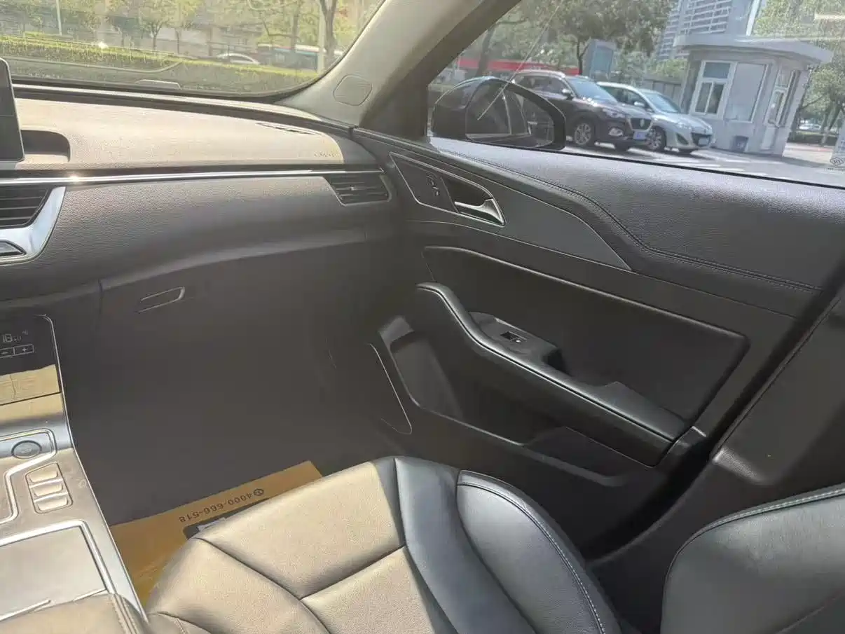 Hongqi H5 2019 30TD Style Edition фото 8