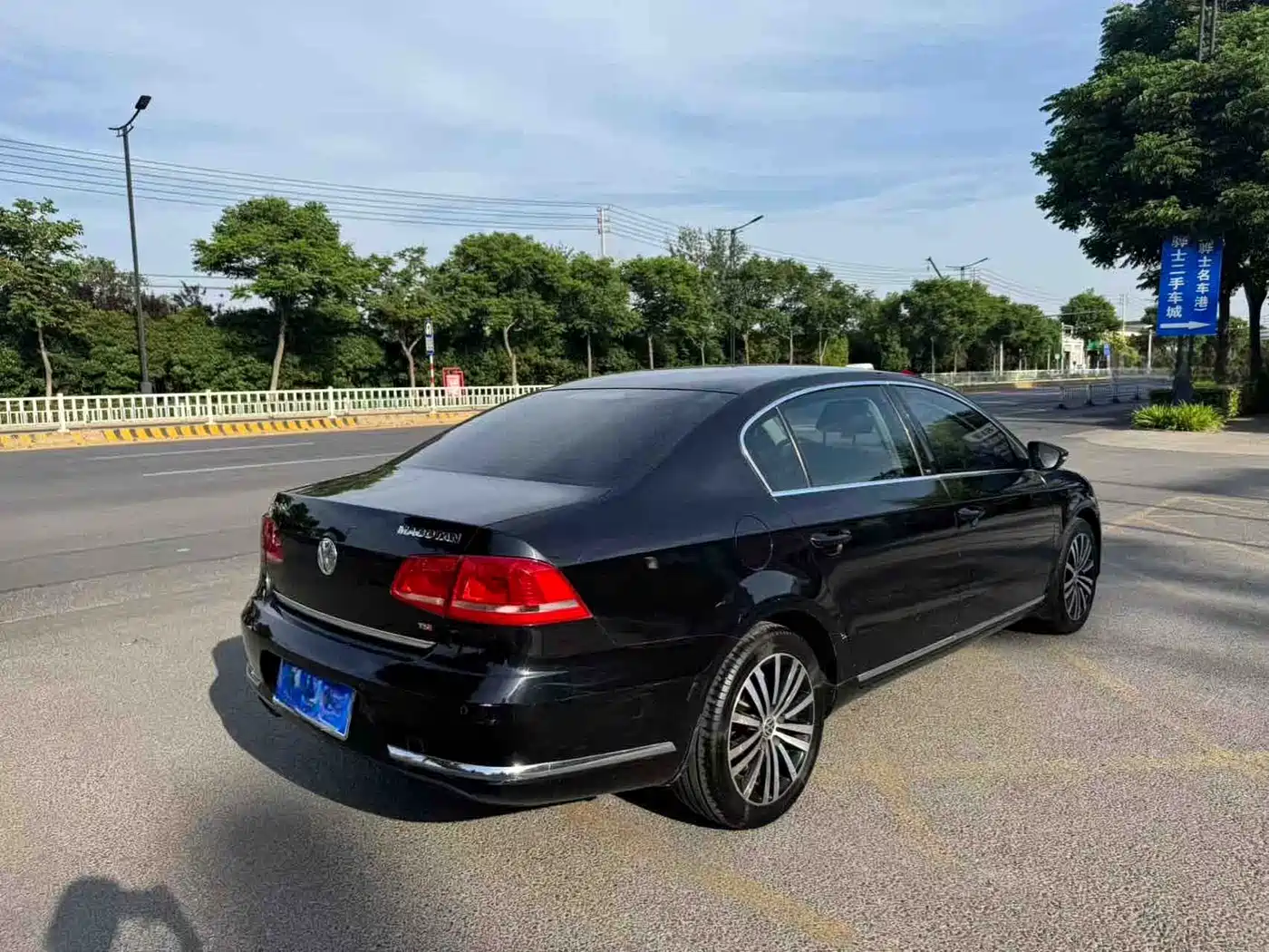 Volkswagen Magotan 2016 1.8TSI 25th Anniversary Edition фото 5