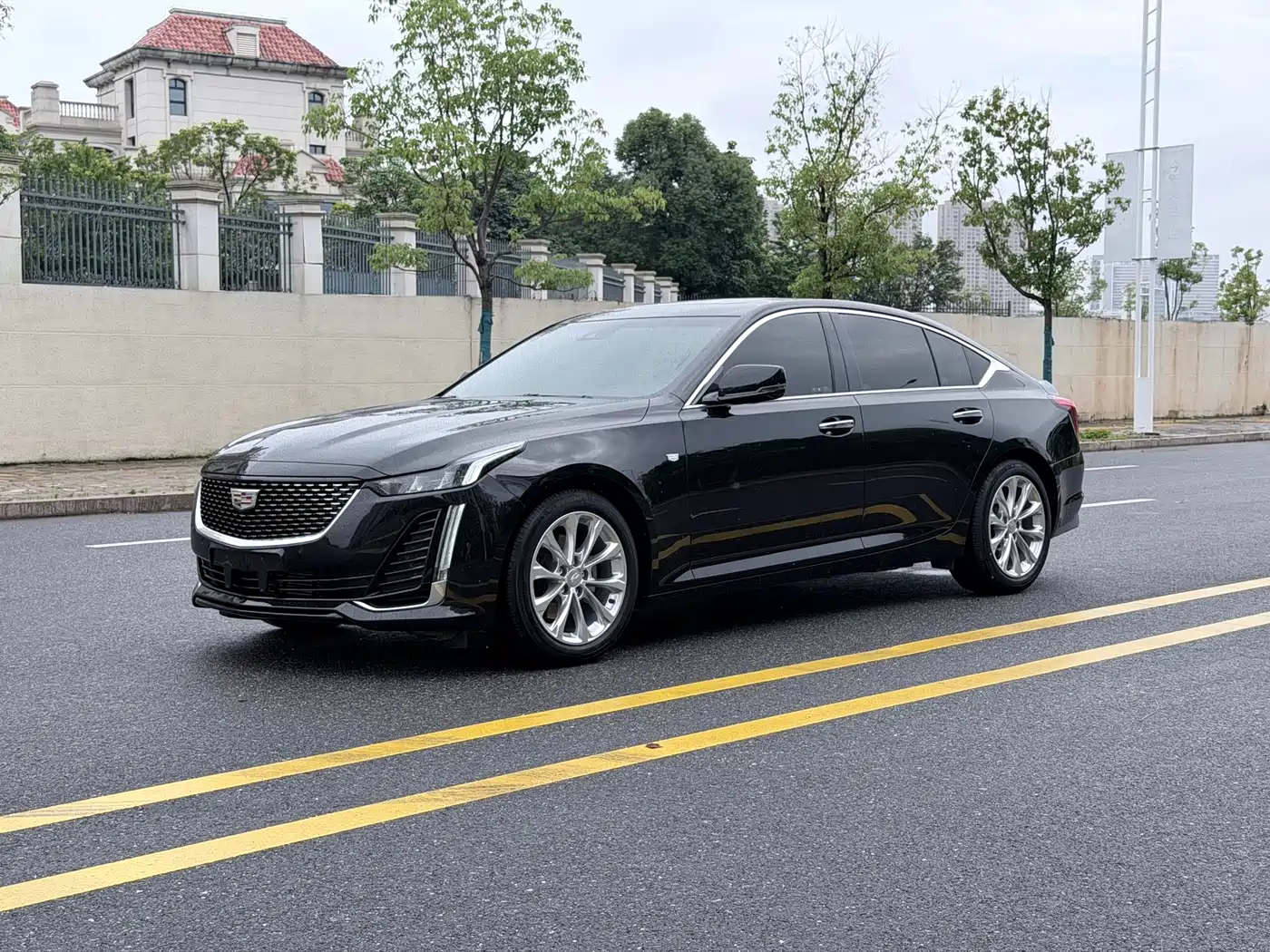 Cadillac CT5 2023 28T Luxury Style (Standard Edition)