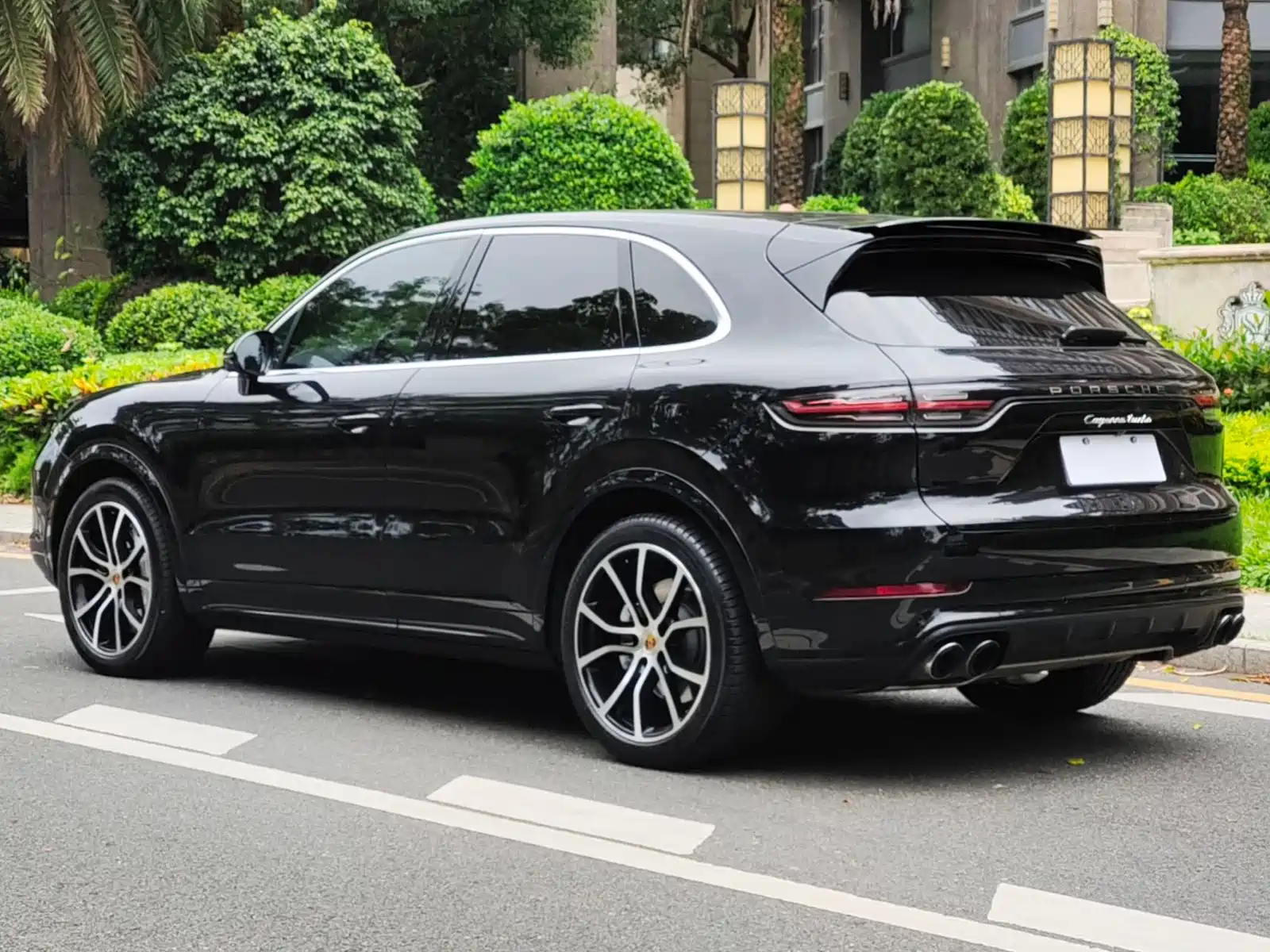 صورة 9 - Porsche Cayenne
