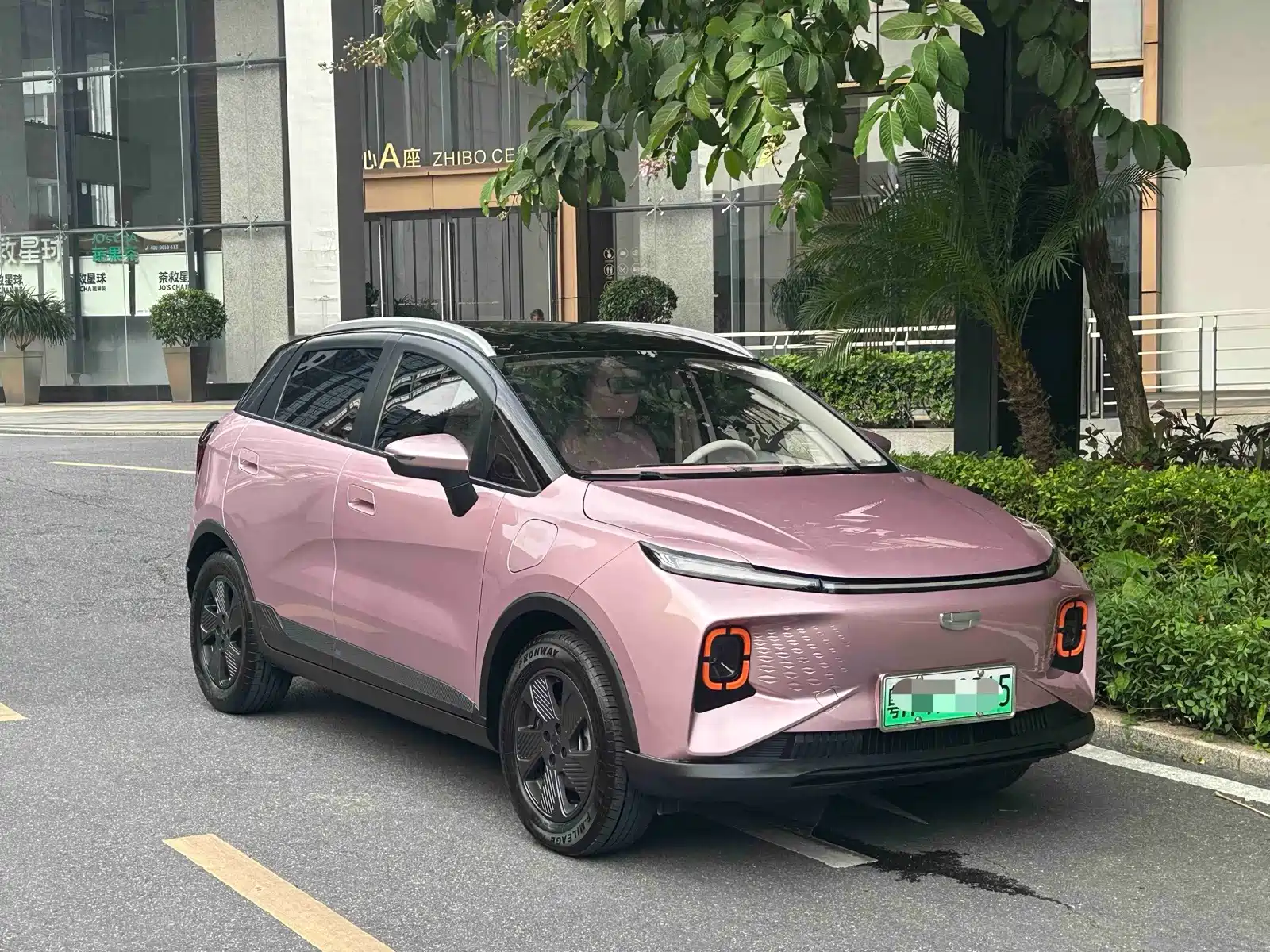 Фото 5 - Geely Geometry E Firefly