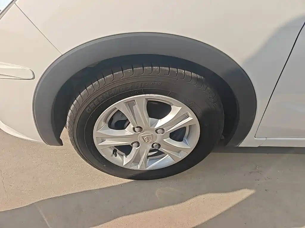 Baojun 310 2017 2016 1.2L Manual Luxury Type