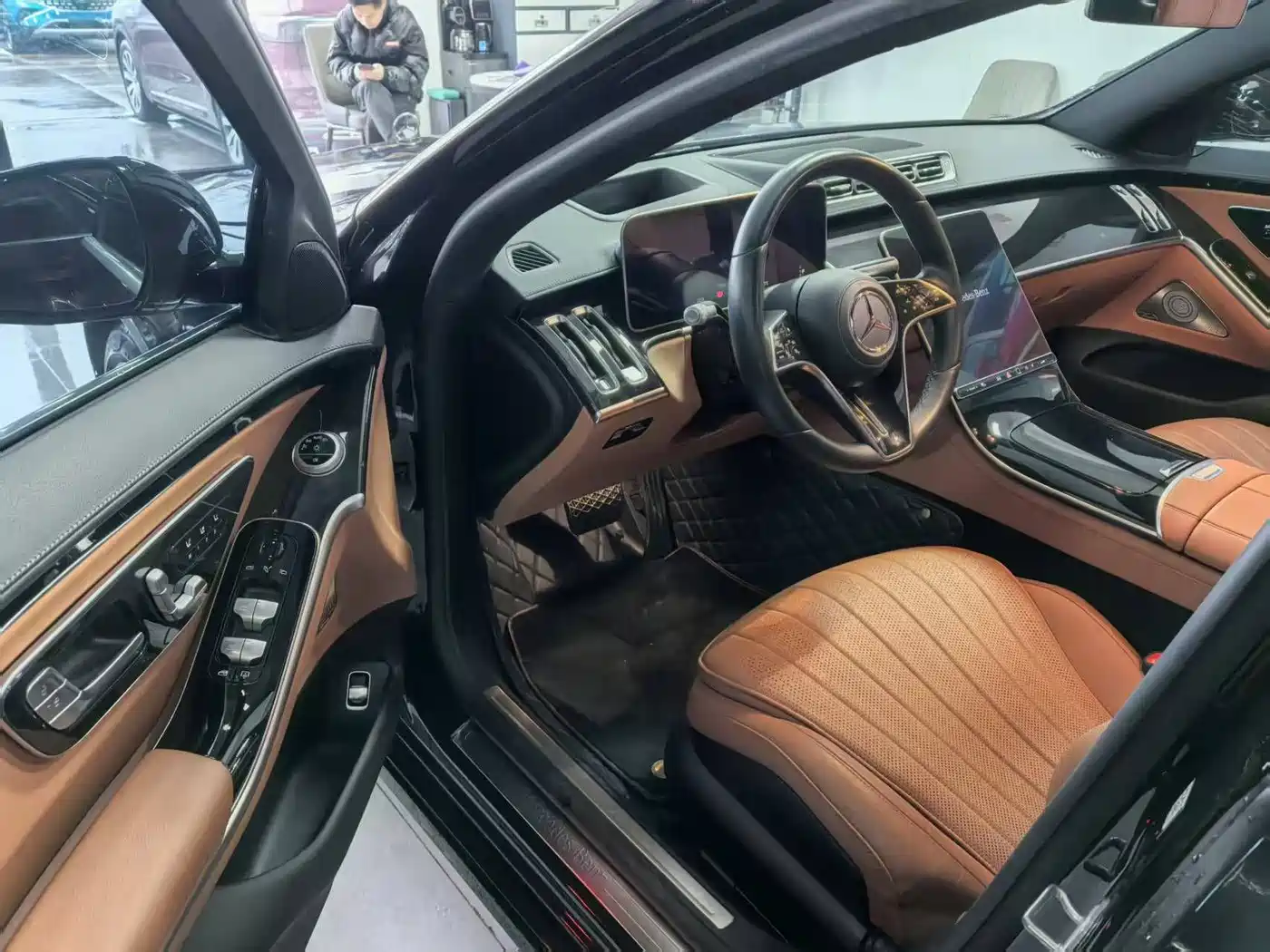 Mercedes-Benz S-Class 2024 S 400 L Luxury Edition фото 4