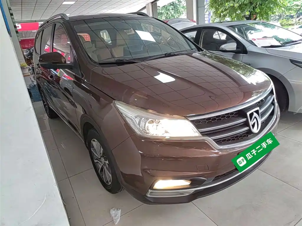 Фото 4 - Baojun 730