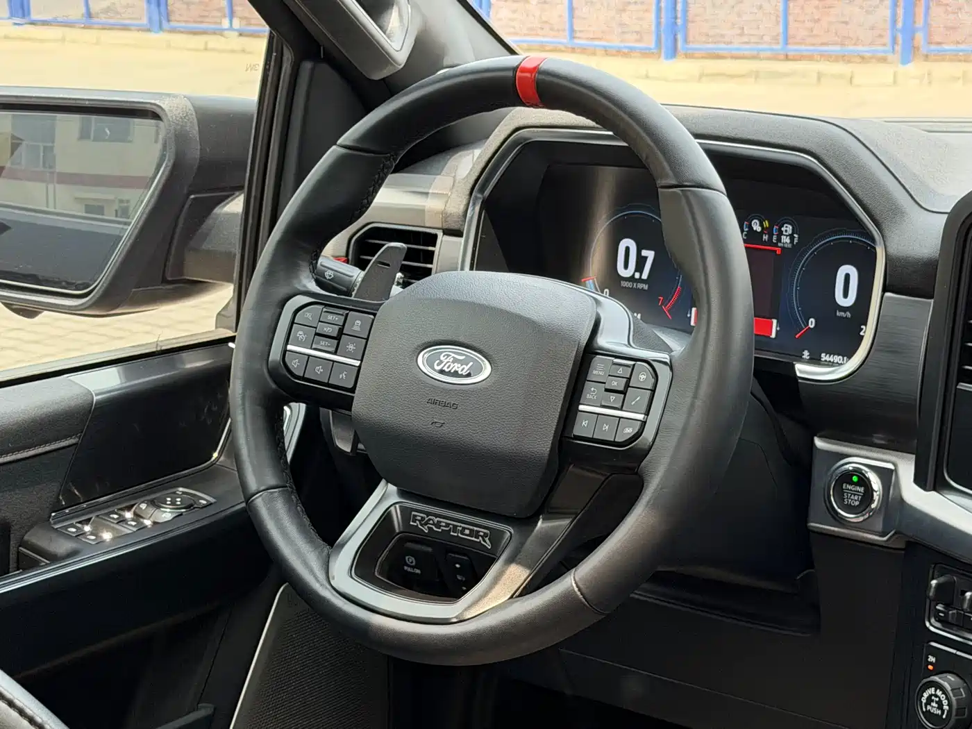 FORD F-150 RAPTOR