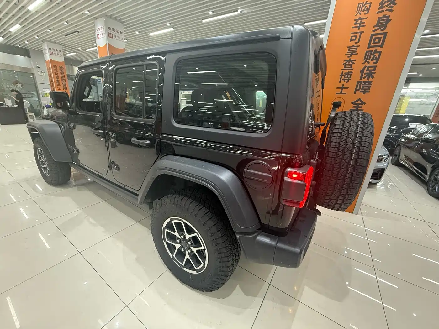 Jeep Wrangler 2025 2024 2.0T Rubicon 4-door