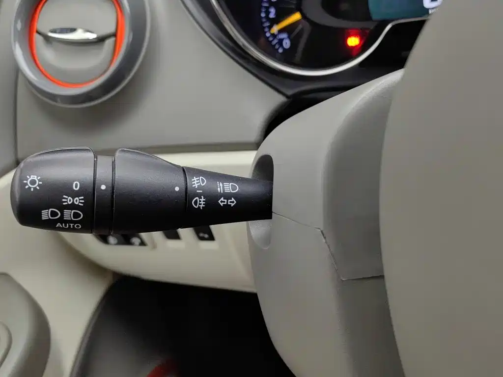 Renault Captur 2015 2015 1.2T Automatic Comfort Edition