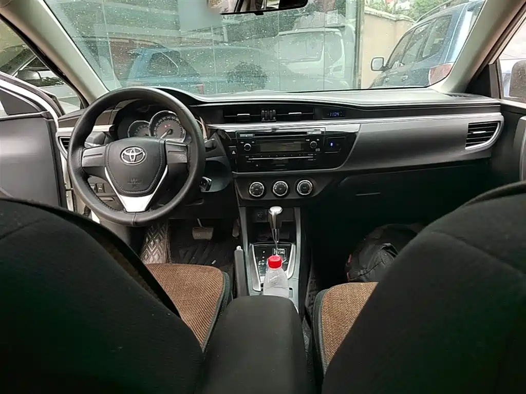 Toyota Levin 2014 1.6G CVT Elite Edition фото 10