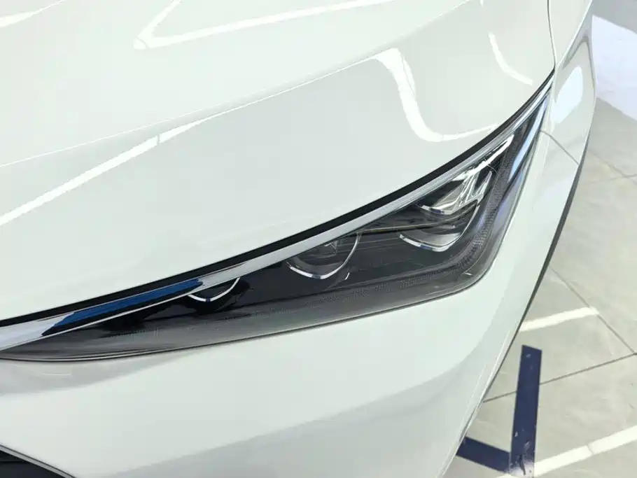 BYD Tang 2018 2018 2.0T Automatic Smart Connection Noble Edition 7-Seater China V