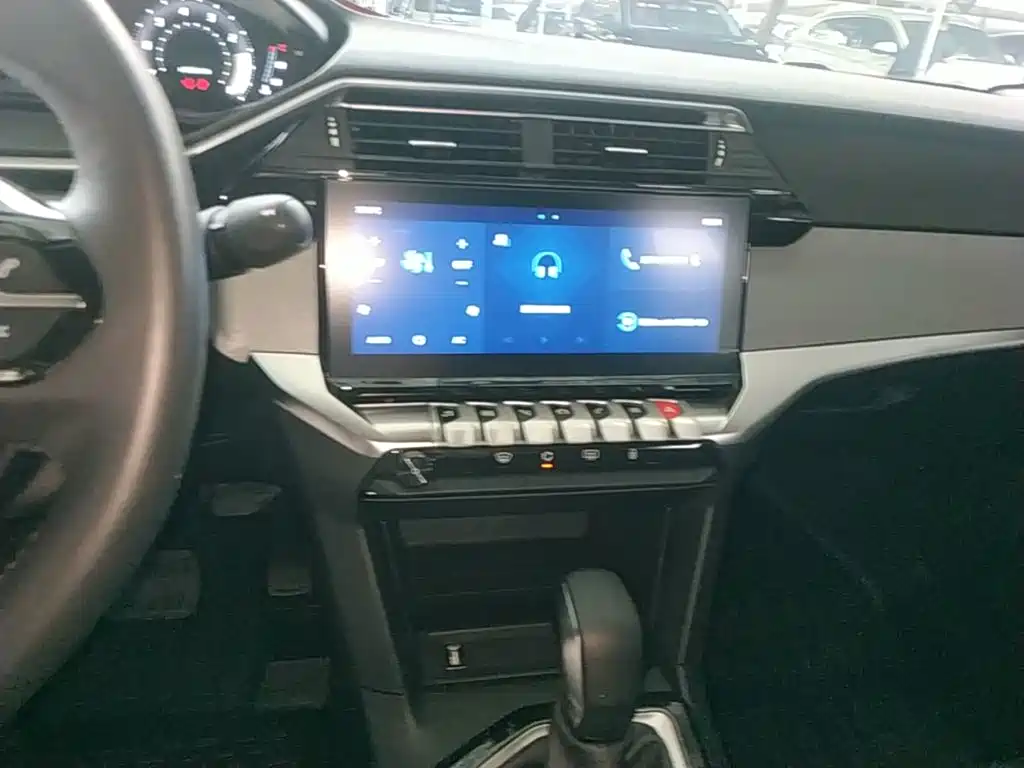 Peugeot 408 2024 2022 1.6T Progressive Edition