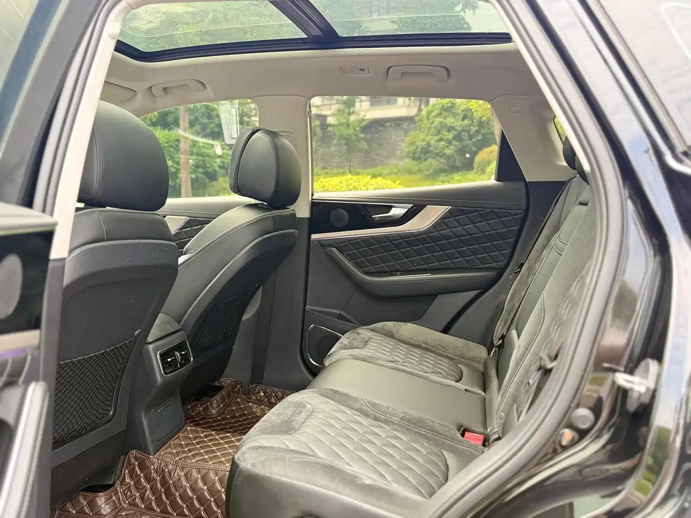 Hongqi HS5 2019 2.0T Smart Connect Enjoy Edition фото 13