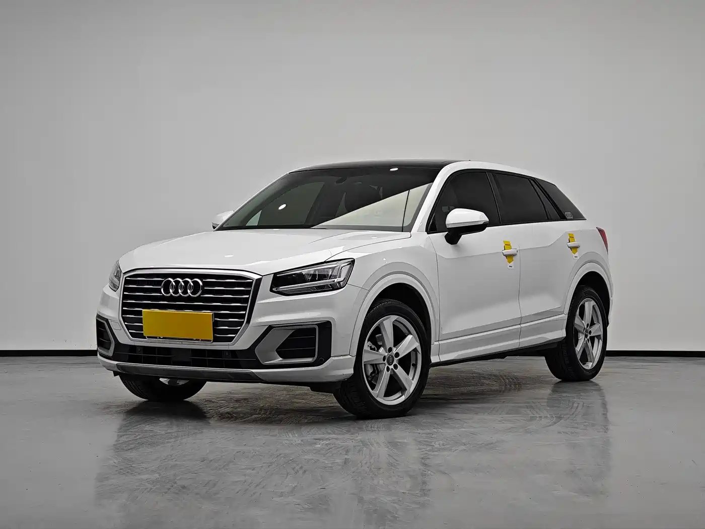 Audi Q2L 2021 Model 35 TFSI Fashion Dynamic