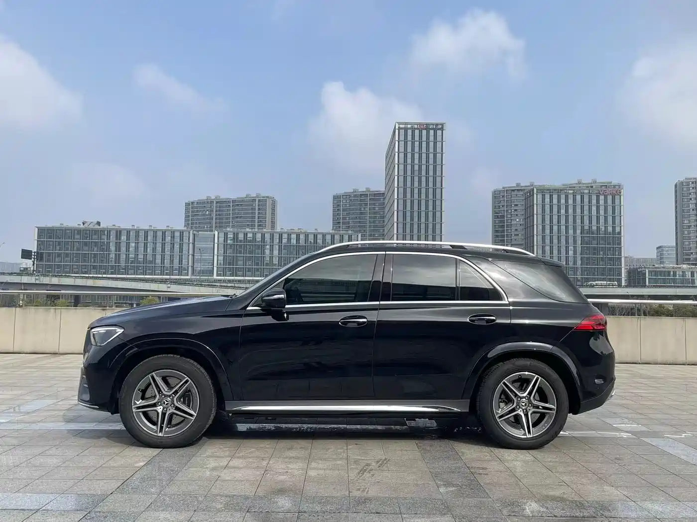 Mercedes-Benz GLE 2024 GLE 450 4MATIC Fashion фото 4