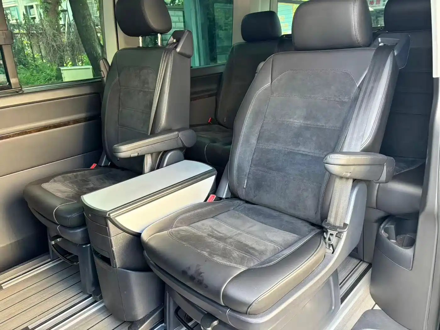 Volkswagen Multivan 2019 2019 2.0TSI 2WD Luxury 7-seater