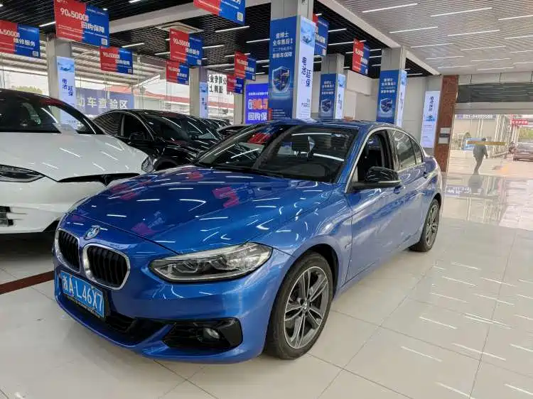 BMW 1 Series 2018 118i Sport Edition