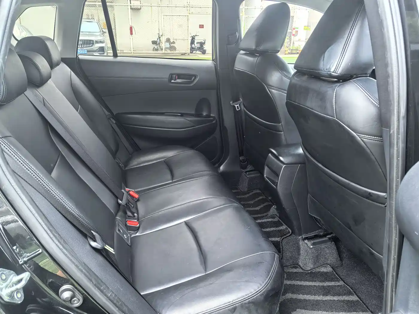 Toyota Corolla Cross 2024 2.0L Smart Hybrid Dual Engine Pioneer Edition фото 10