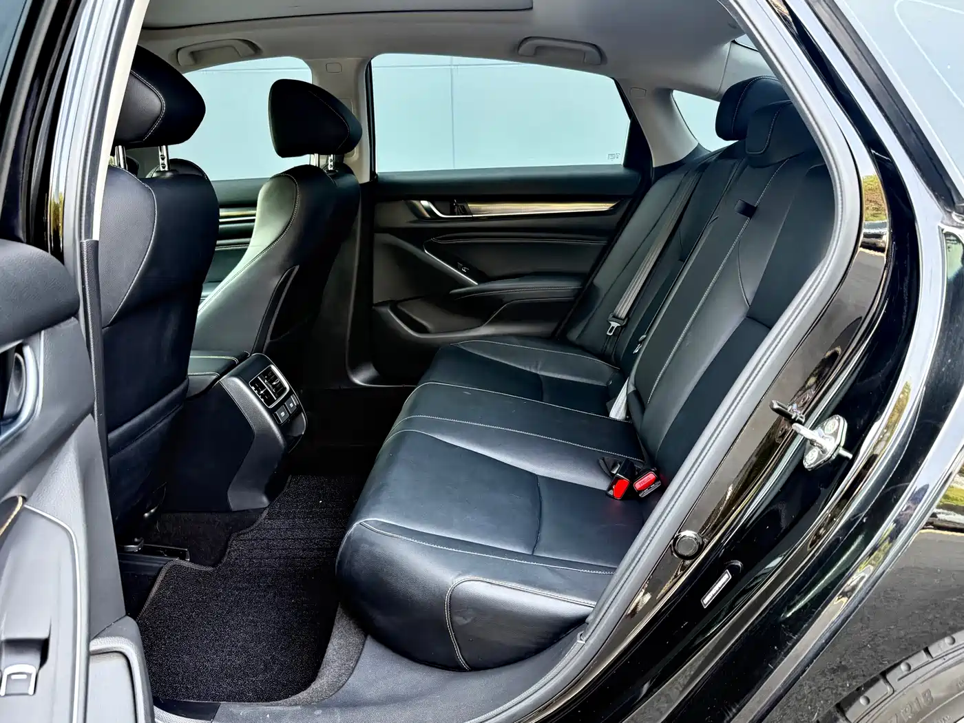 Honda Accord 2022 260TURBO Phantom Night Flagship фото 6