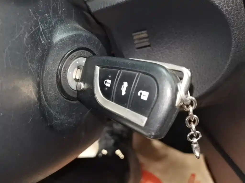 Toyota Corolla 2017 Facelift 1.2T S-CVT GL-i фото 9