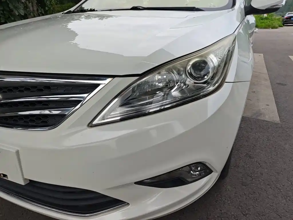 Changan Eado 2015 2015 1.6L Manual Luxury China V