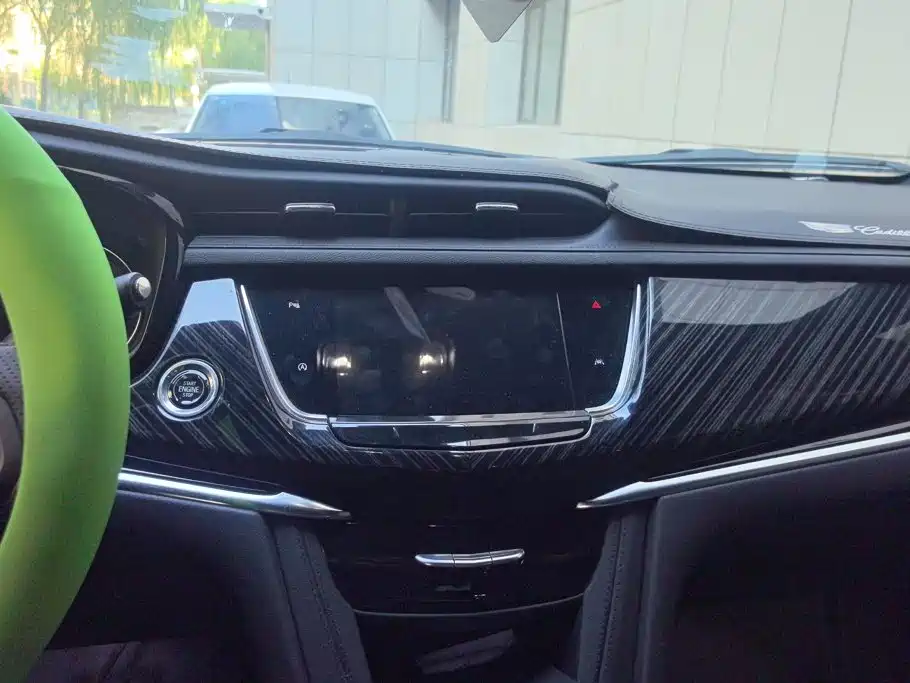 Cadillac XT6 2024 2022 2.0T 6-Seater 4WD Luxury Edition