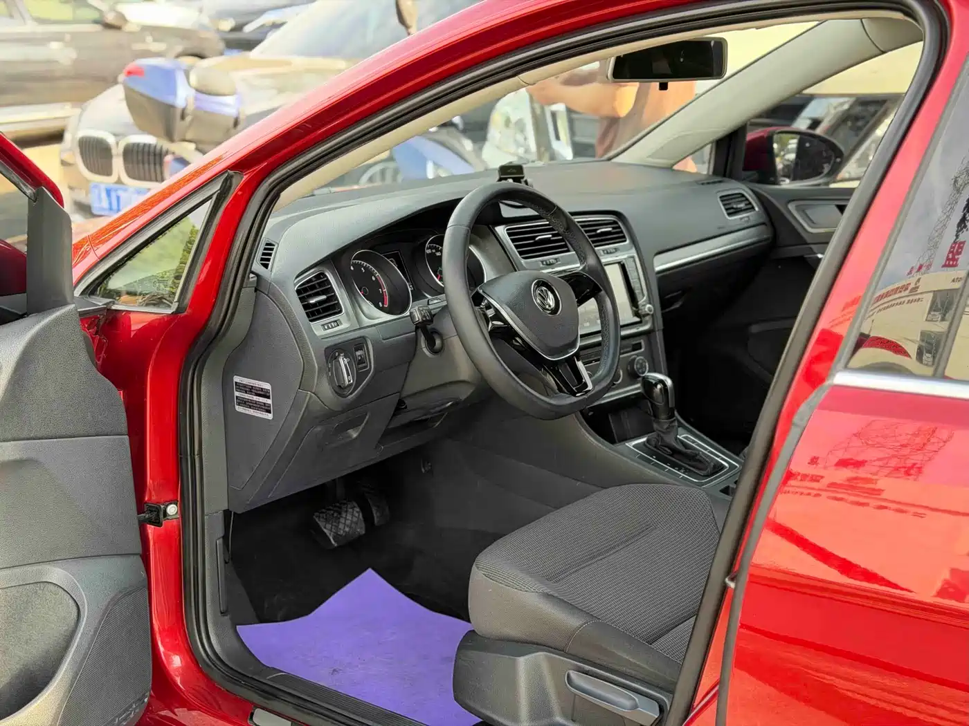 Volkswagen Golf 2015 1.6L Automatic Comfort фото 4