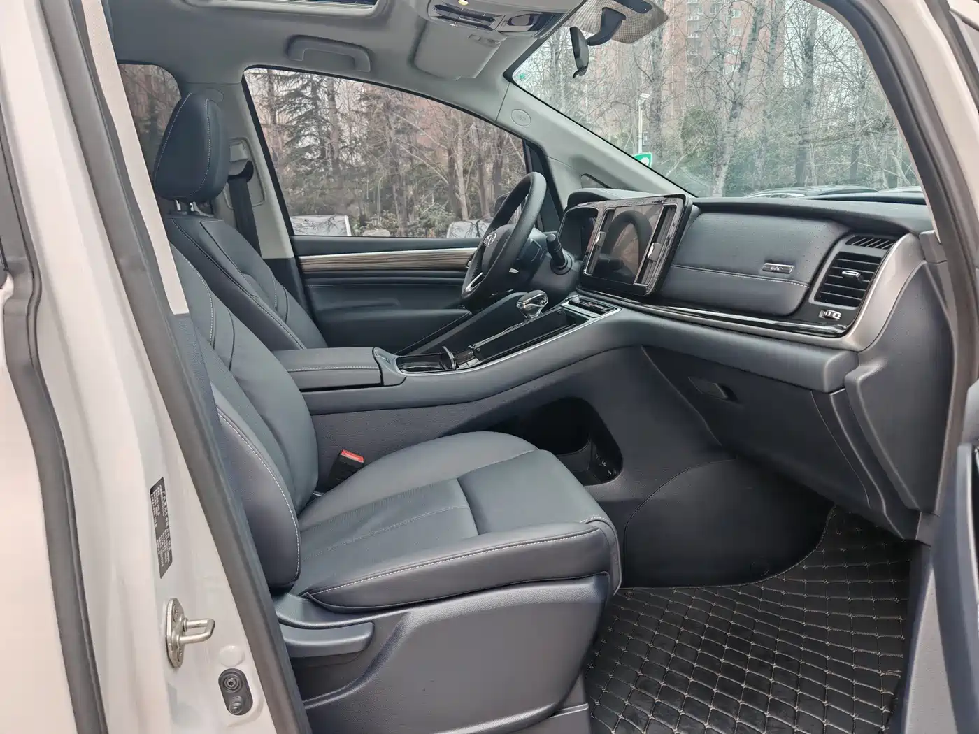 GAC Trumpchi Trumpchi M8 2023 Leading Series 390T Premium Edition фото 19