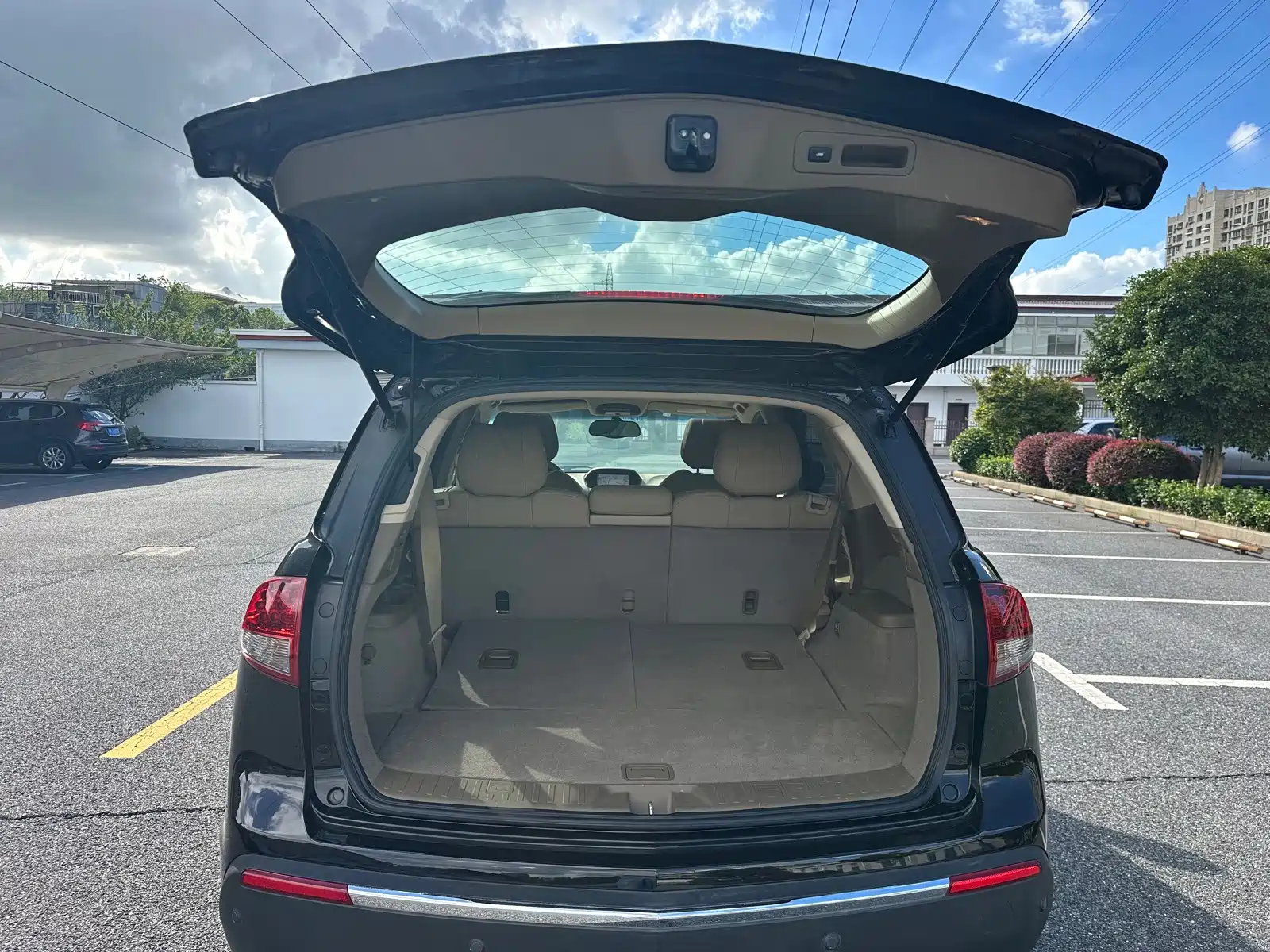 Photo 28 - Acura MDX