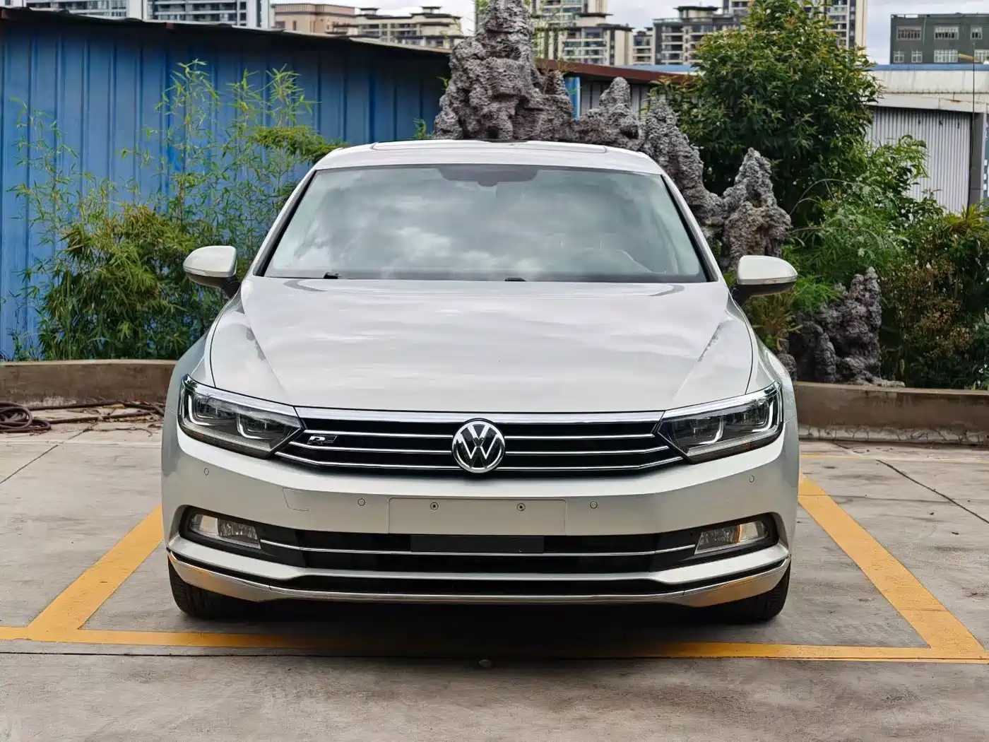 Volkswagen Magotan 2018 Facelift 330TSI DSG Luxury фото 2