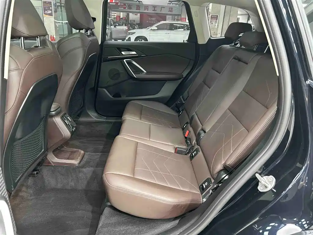 BMW X1 2023 sDrive20Li X Design Package фото 14