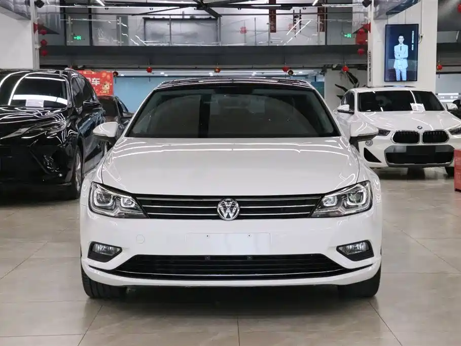 Volkswagen Lamando 2017 280TSI DSG Luxury Edition фото 2