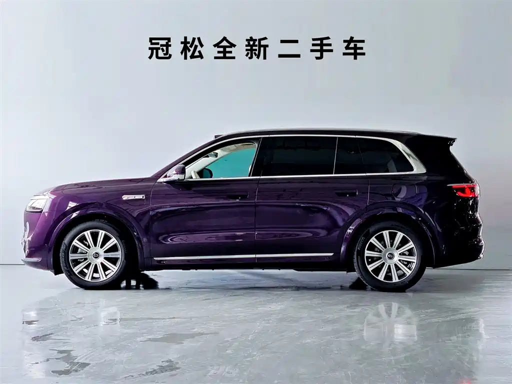 AITO Wenjie AITO M8 2025 Range Extender Max+ Edition 53.4kWh 5-seater фото 4