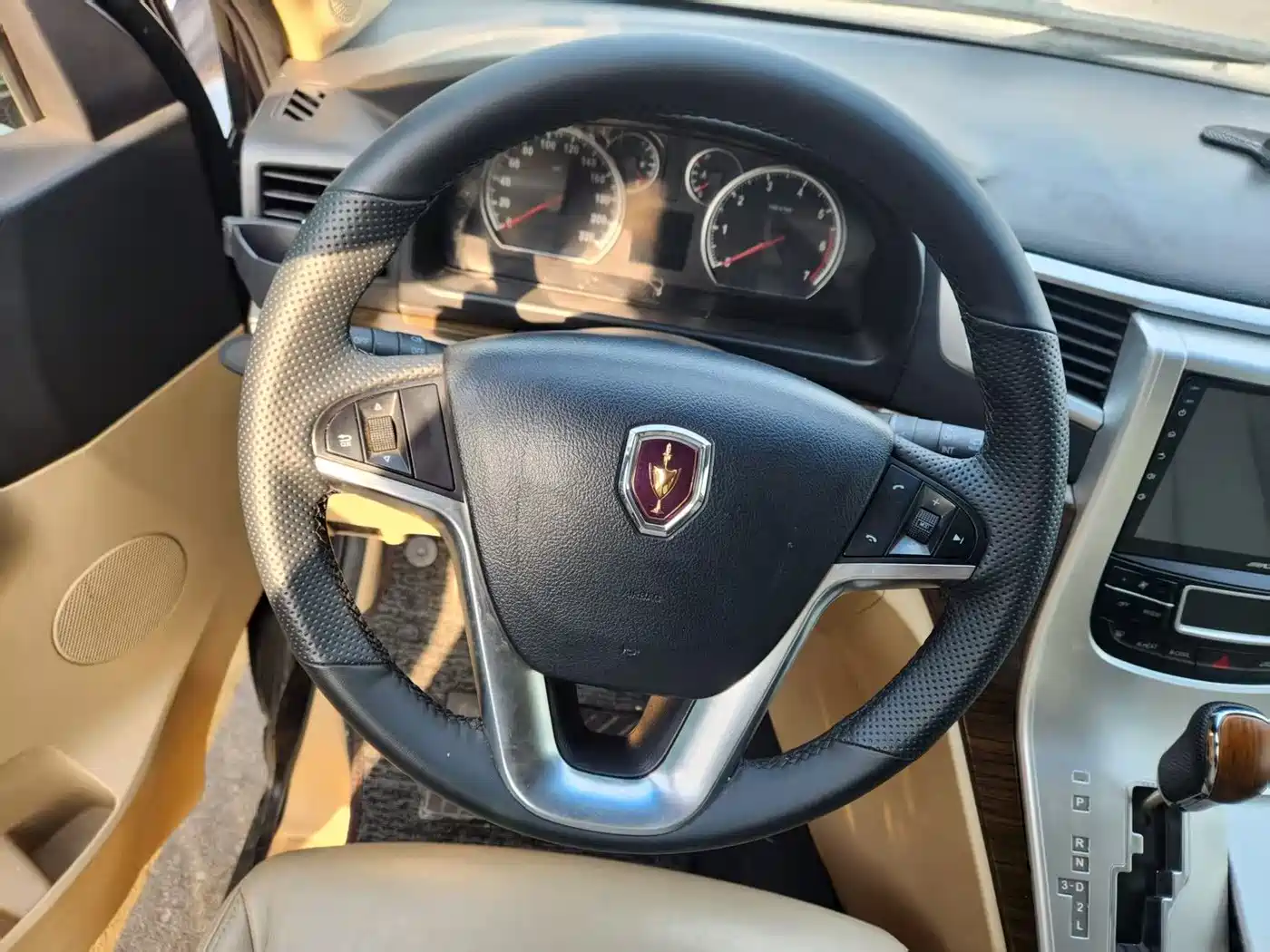 Jinbei Grace 2016 2014 Model 2.7L Automatic Flagship Long Wheelbase 9-seater 2TR