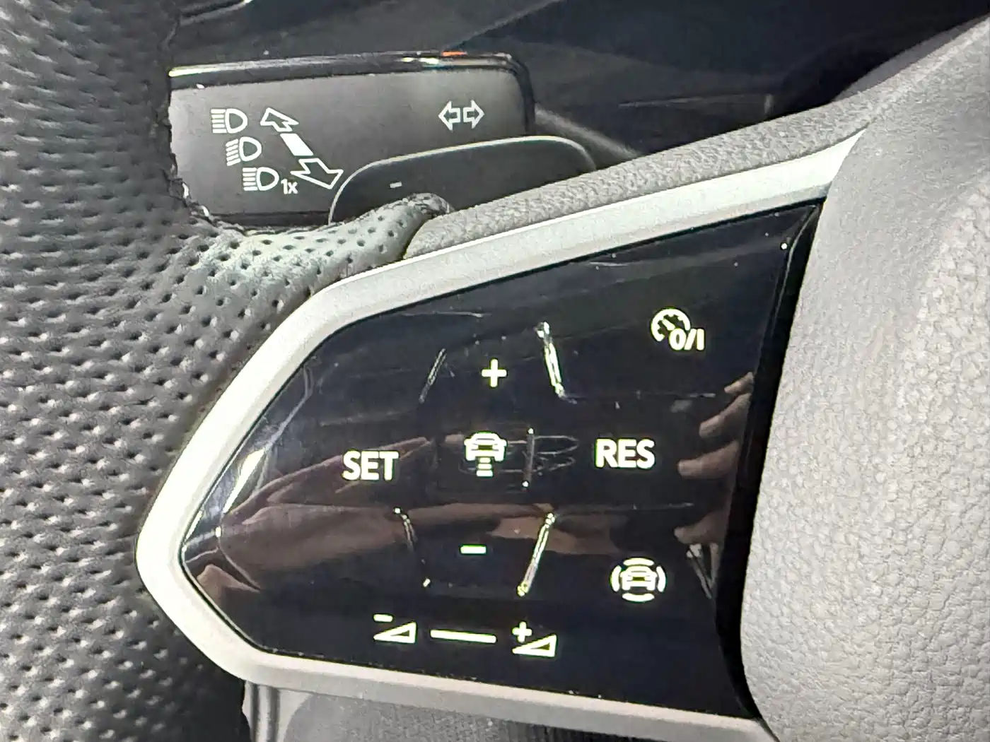 Volkswagen Golf 2021 280TSI DSG R-Line фото 11