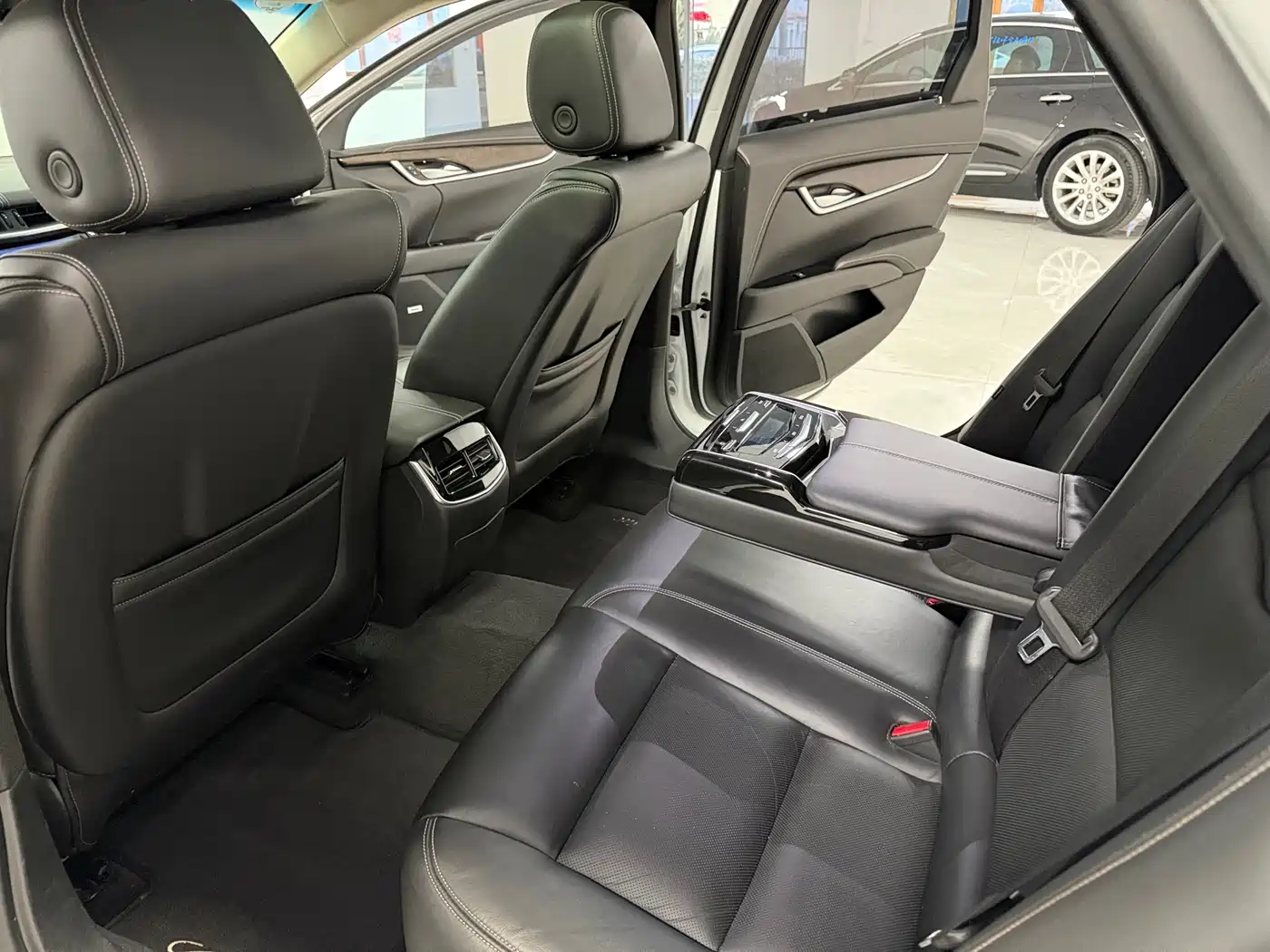 Cadillac XTS 2018 28T Elite фото 15