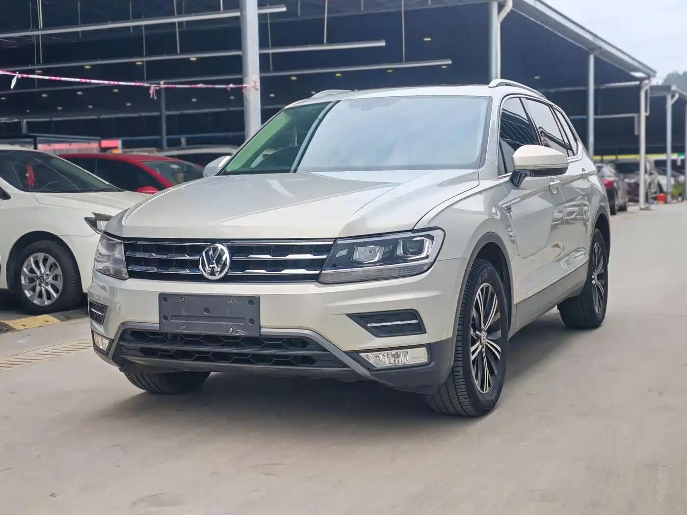 Volkswagen Tiguan L 2019 330TSI Automatic 2WD Panorama Comfort Edition China VI