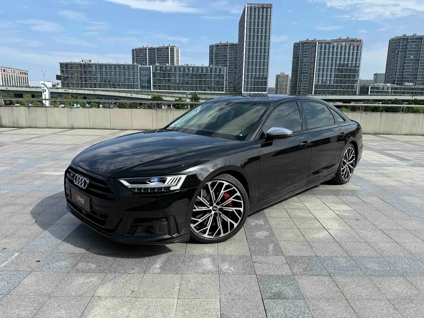 Audi S8, 2021 год