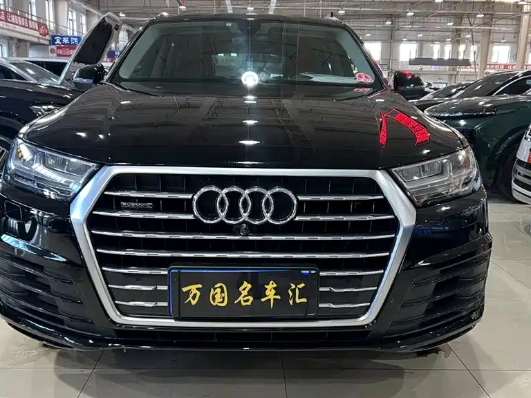 Audi Q7 2019 55 TFSI Technology фото 2