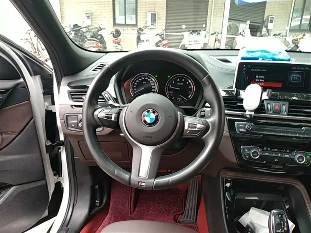 BMW X2 2020 sDrive25i Leading M Off-Road Package фото 11
