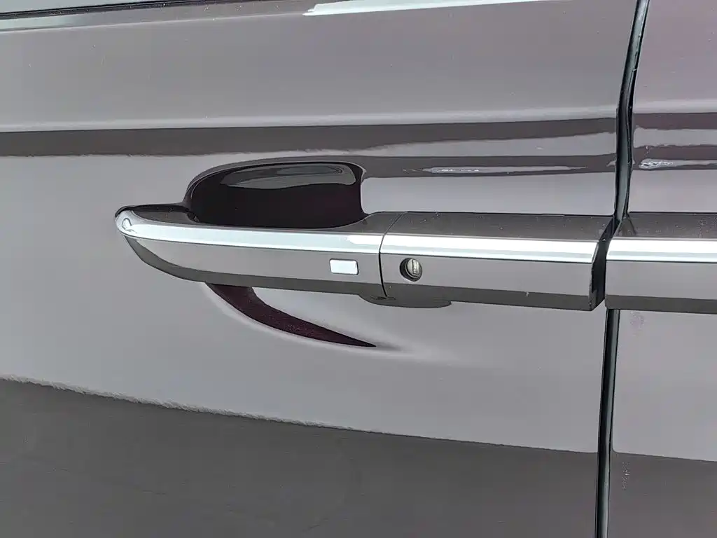 Фото 18 - Buick GL8