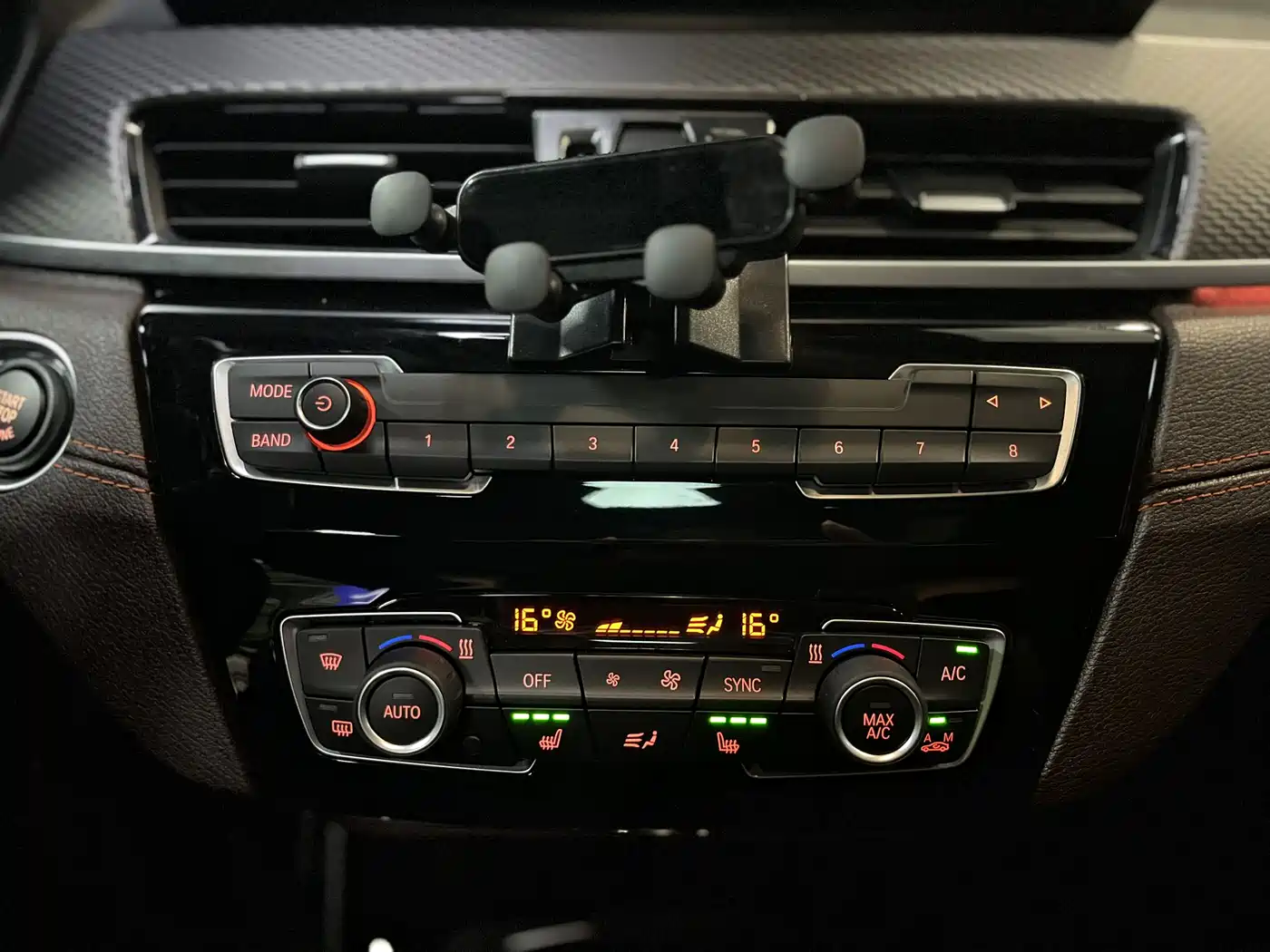 BMW X2 2022 sDrive25i Edge Edition фото 14