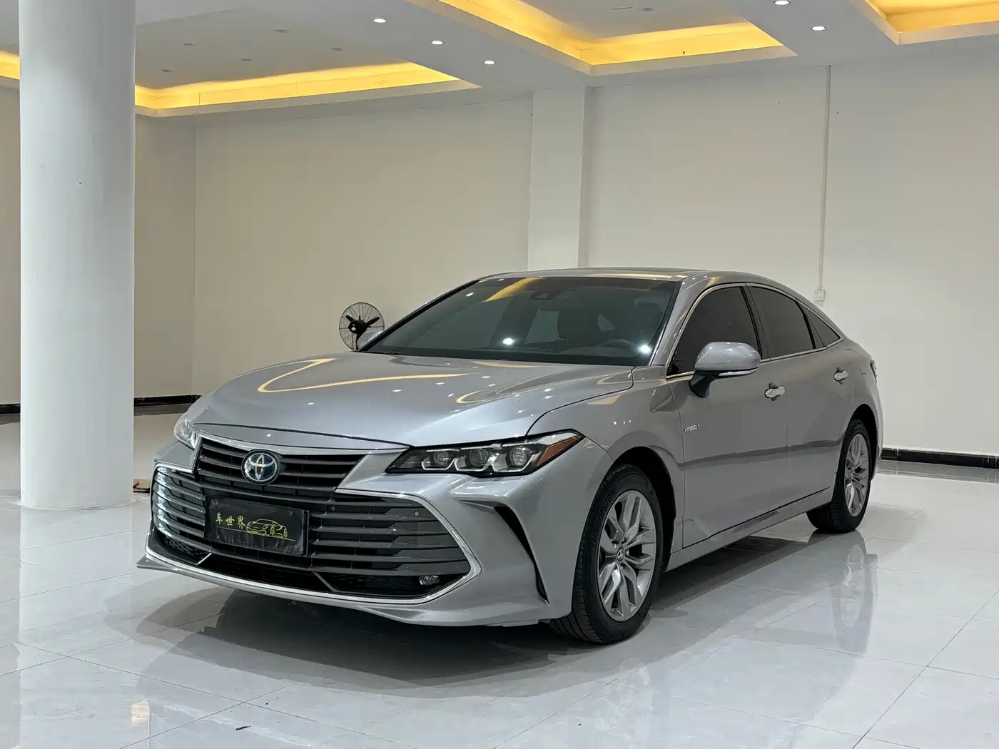 Toyota Avalon 2019 Hybrid 2.5L Luxury Edition China V