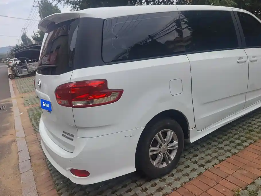 SAIC Maxus Maxus G10 2020 2021 2.0T Automatic Smart Edition Gasoline 7-Seater