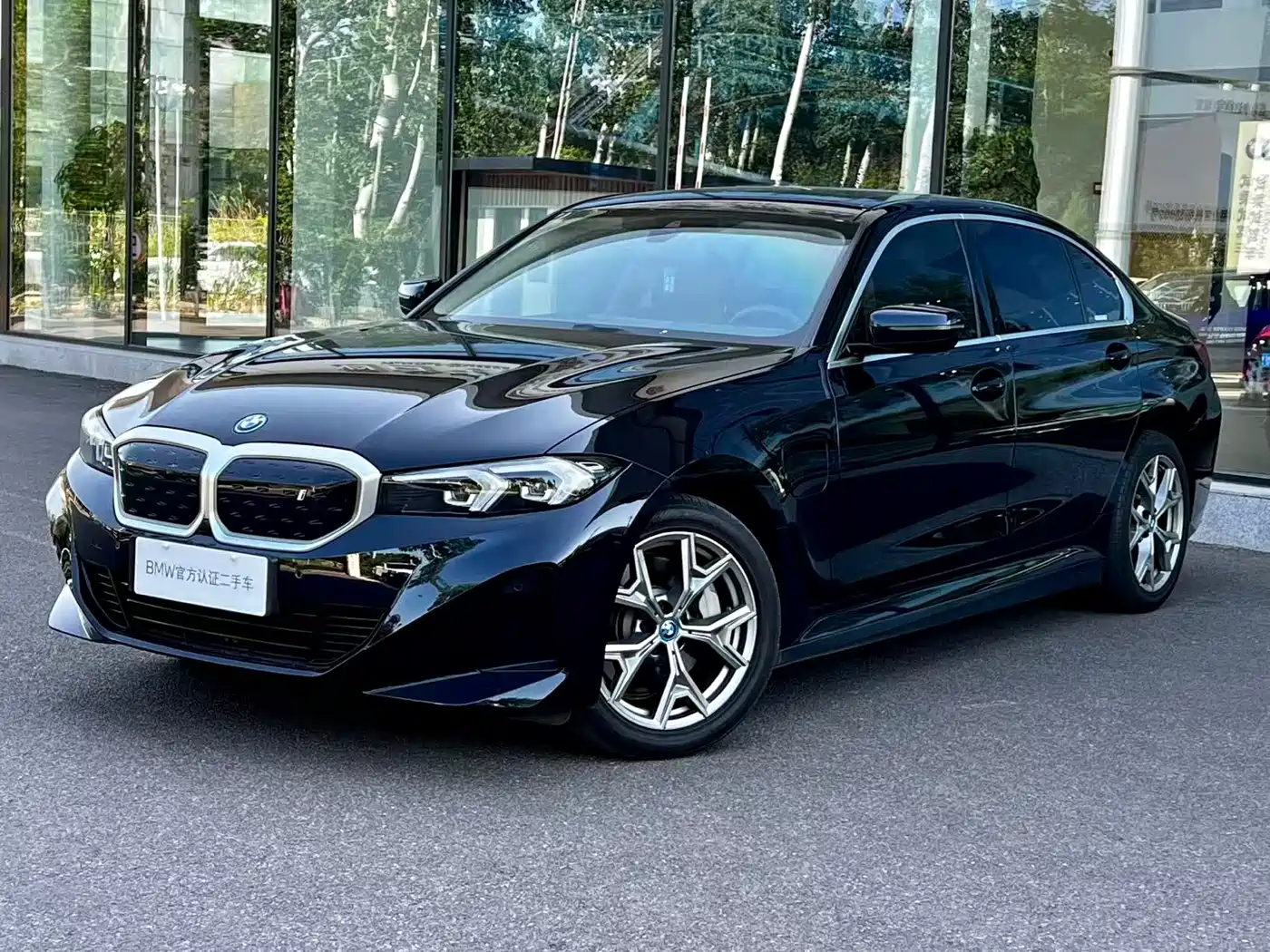 BMW i3 2024 eDrive 35 L фото 2
