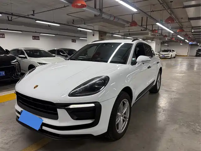 Porsche Macan 2021