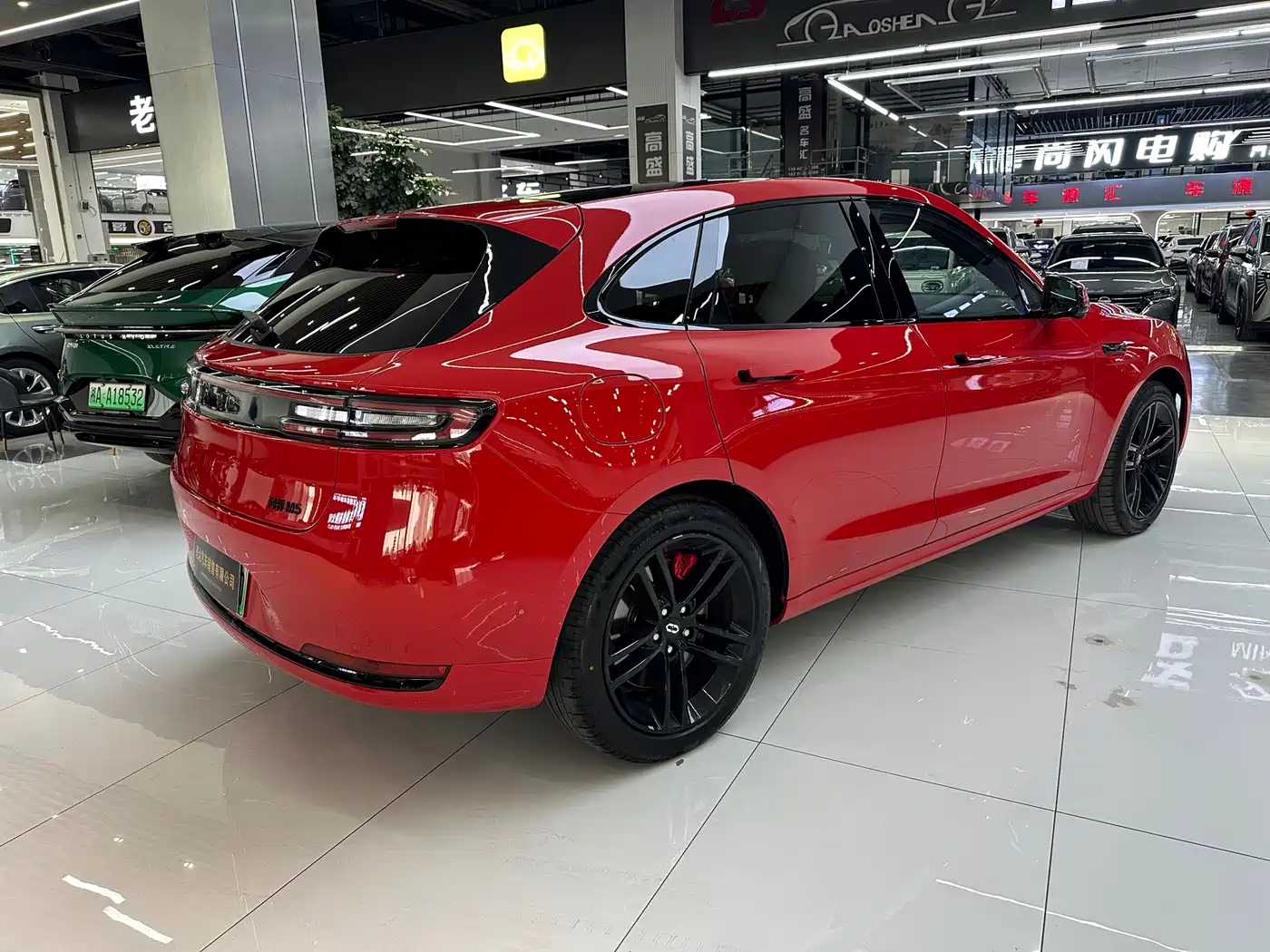 AITO Wenjie AITO M5 2025 Extended Range Ultra AWD фото 19