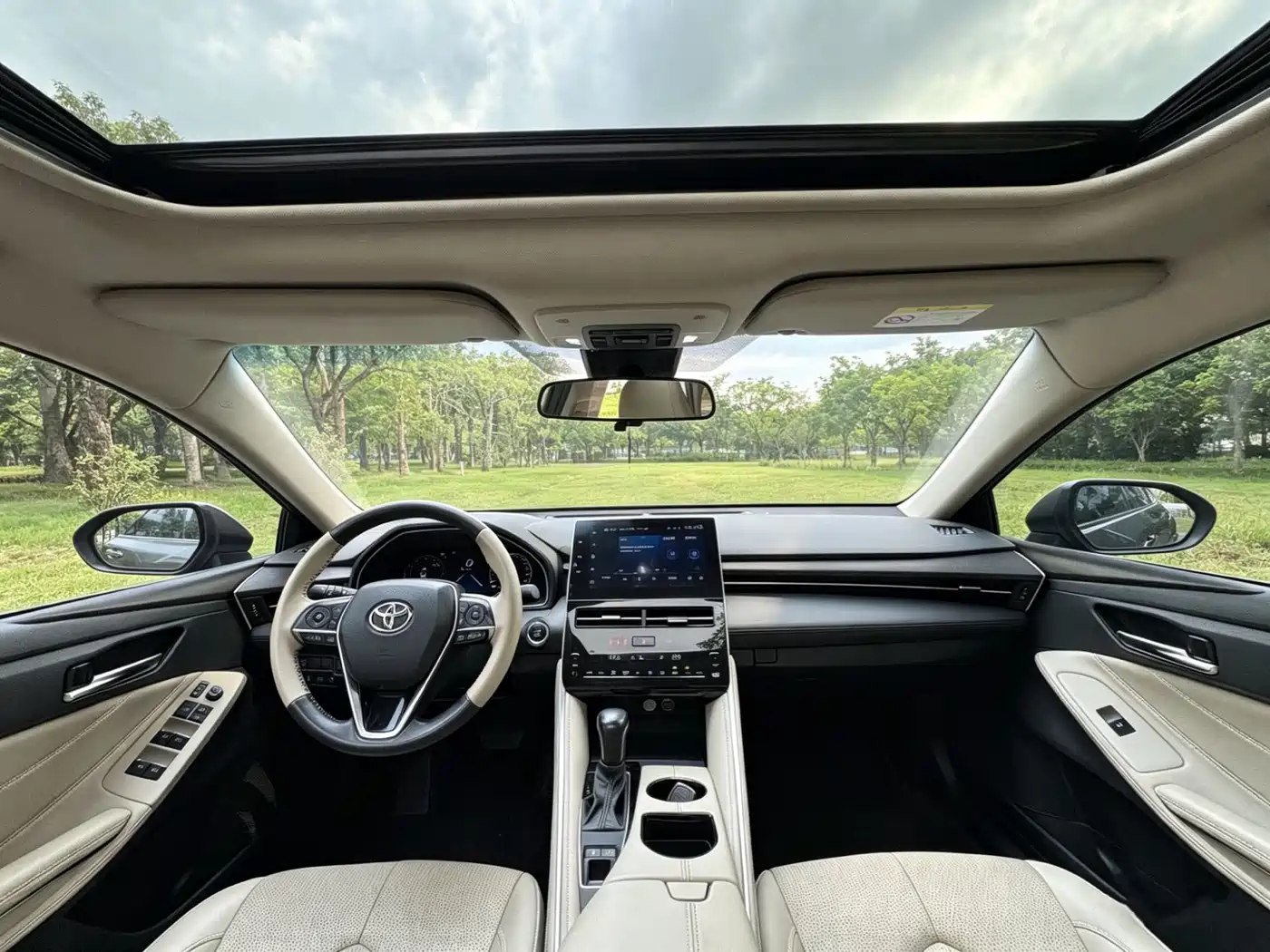 Toyota Avalon 2022 2.0L XLE Premium фото 5