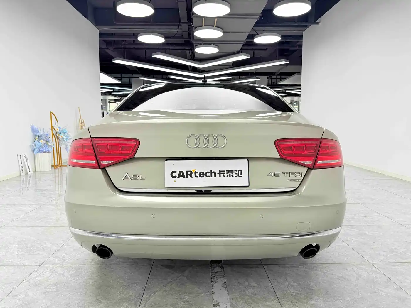 Audi A8 2013 A8L 45 TFSI quattro Comfort фото 5