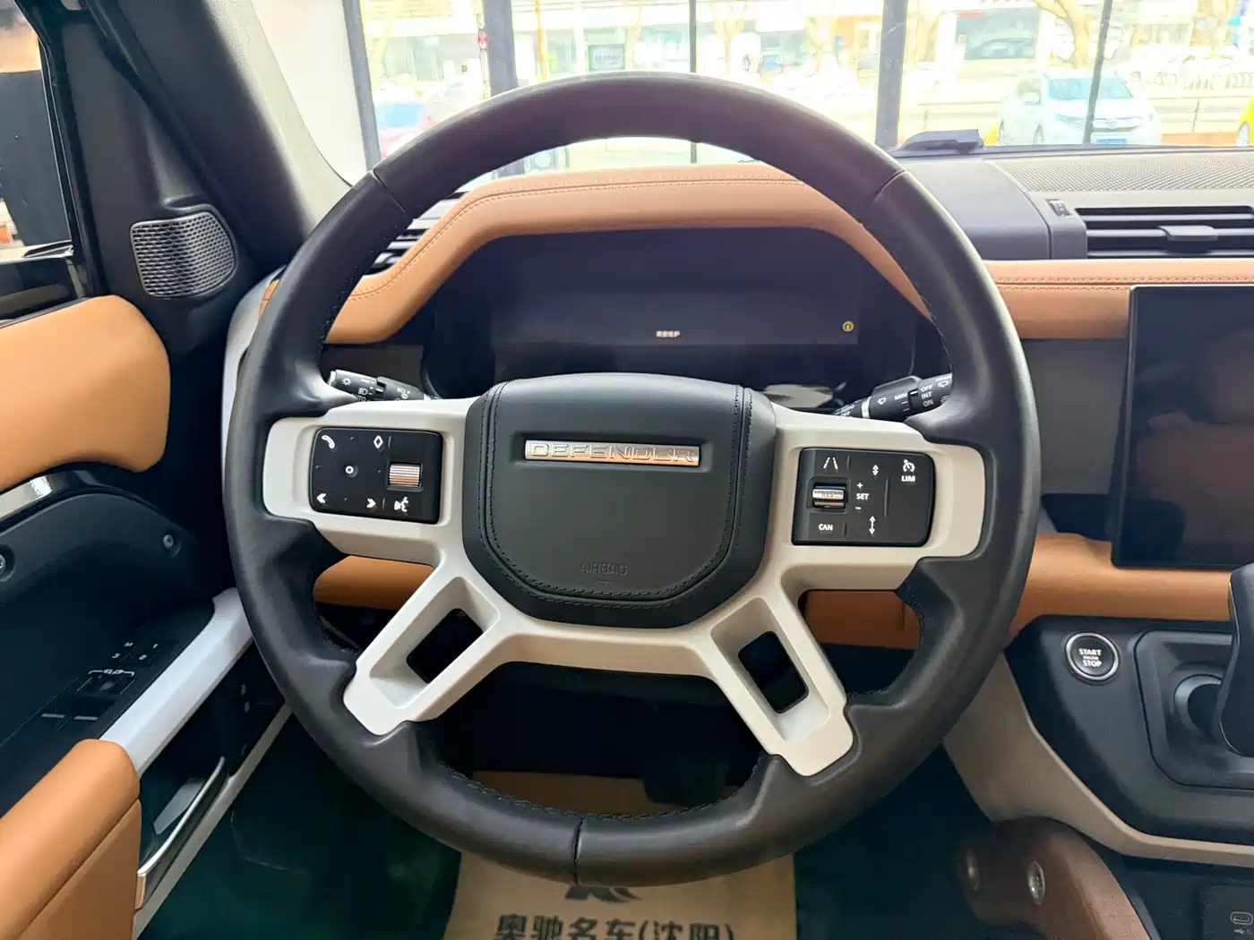 Land Rover Defender 2024 90 3.0T P400 HSE фото 13